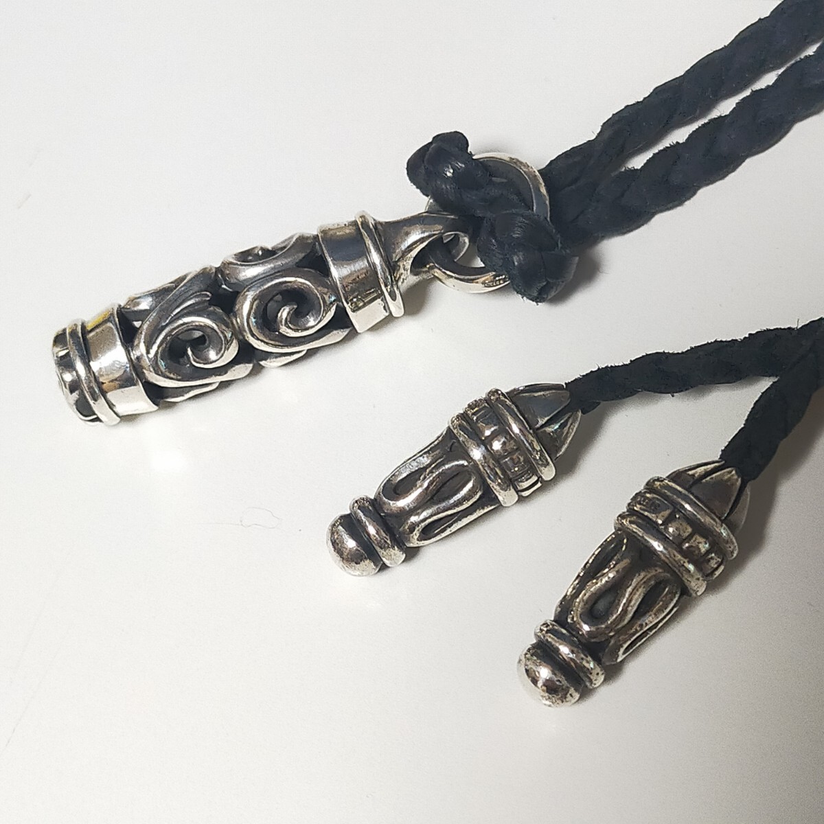 Shin's SCULPTURE シンズスカルプチャー ロングシリンダーネックレス 革紐 レザー ボロチップ 希少廃盤モデル silver925/シルバー925_画像2