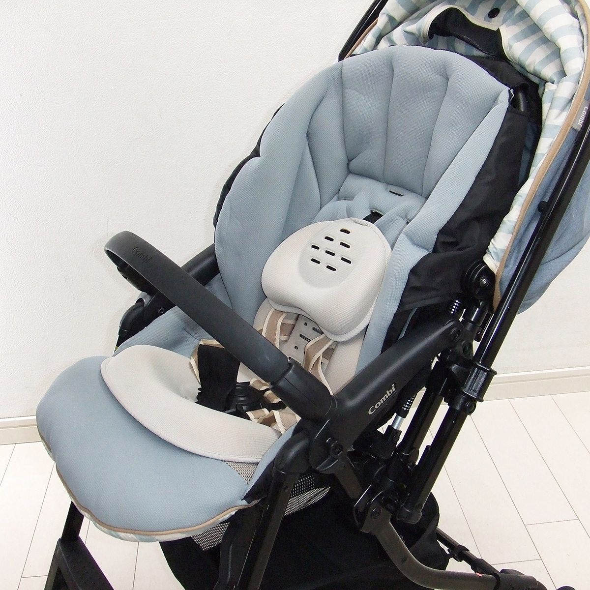 ベビーカー コンビ メチャカル ハンディ オート4キャス エッグショック combi 両対面式 A型 1カ月から3歳 中古ベビーカー【E.難あり等】_画像6