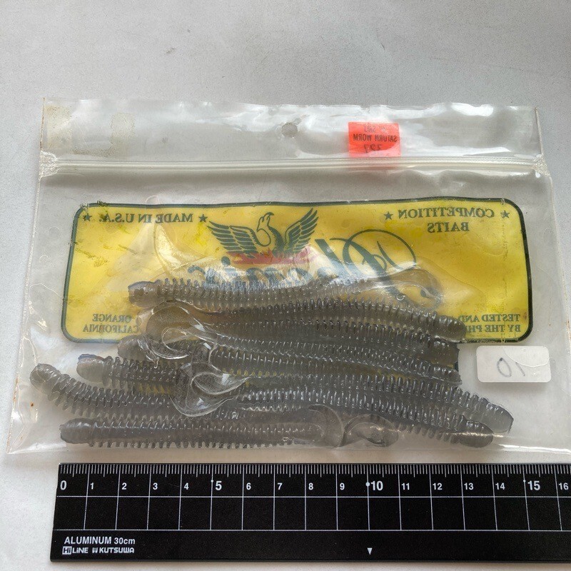 816405 新品 フェニックス ソルトサターンワーム 4インチ リングワーム 10本 #スモーク系 SATURN WORM 【状態 S/C】_画像2