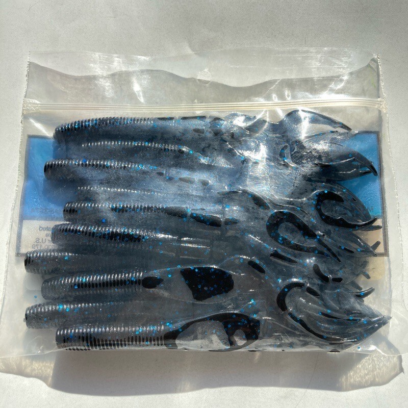 817136 新品 ゲーリーヤマモト クローダッド 10本 ゲーリークロー GARY YAMAMOTO #021 ブラック/ブルーフレーク 【状態 S/C】_画像4