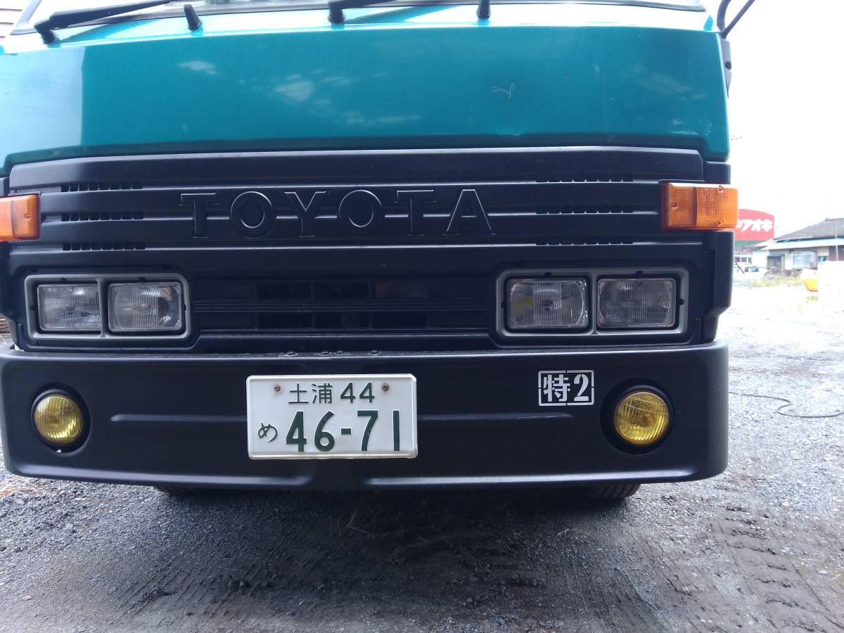  何となくカッコイイ 特２ W10cm 2枚セット ステンシル ステッカー 特二式戦車 特二式内火艇 特2等寝台 特車二課 特捜2課 ミリタリー_画像2