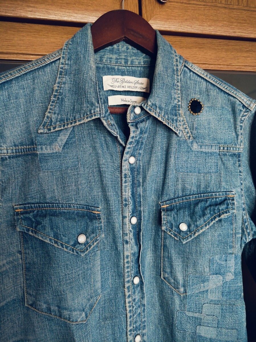 【REMI RELIEF】スタースタッズ付ウエスタンデニムシャツ　華やかスタイル！　レミレリーフ_画像1