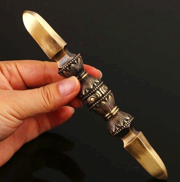 ...* подлинный ..*...... закон . храм . предметы для домашнего буддийского алтаря 