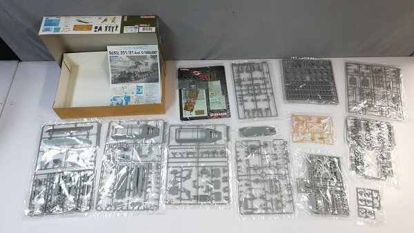 mP089c [未組立] ドラゴン 1/35 Sd.Kfz.251/21 Ausf.D 対空自走砲 Drilling Sd.Kfz.251 Ausf.D 3in1 他 | プラモデル R_画像7