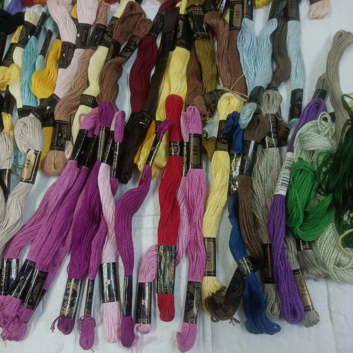 100円〜 1 手芸材料 ハンドメイド材料■コスモ*他・刺繍 刺しゅう糸 まとめてセット_画像10