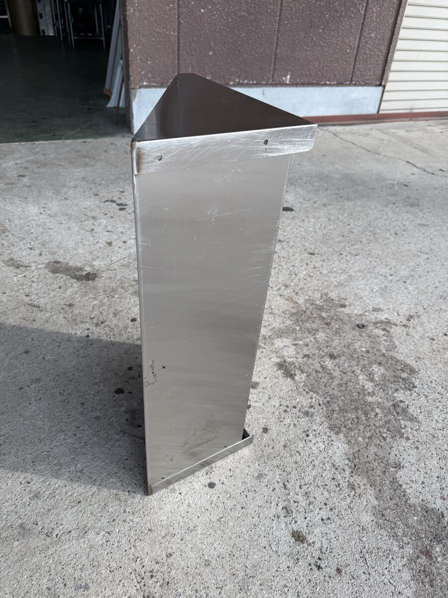 ★税込送料無料★ 業務用 ステンレス 平棚 吊り棚 三角棚 収納棚　 壁掛け棚　630×300×230 厨房機器 ステンレス棚_画像6