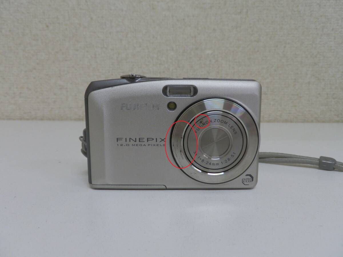 [FUJIFILM] フジフィルム デジタルカメラ FinePix F60fd ジャンク品 12メガ デジカメ_画像2