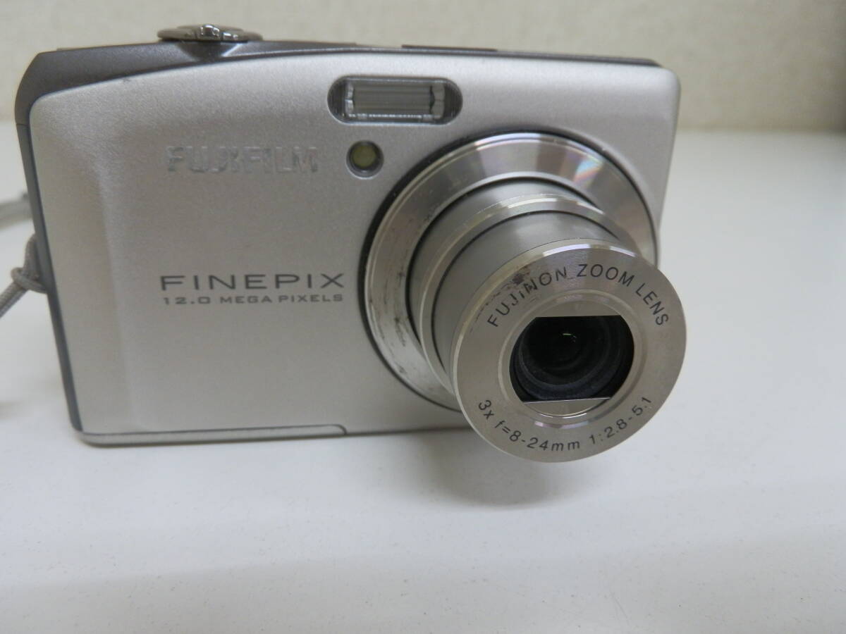 [FUJIFILM] フジフィルム デジタルカメラ FinePix F60fd ジャンク品 12メガ デジカメ_画像3