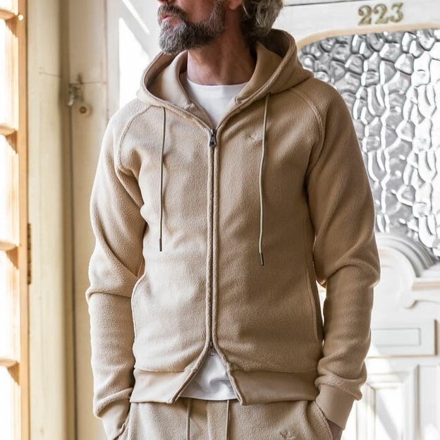 1PIU1UGUALE3 RELAX/ウノピュウウノウグァーレトレ リラックス/マイクロボアパーカー/フリース切替/フルジップパーカー/ワンポイント刺繍_画像1