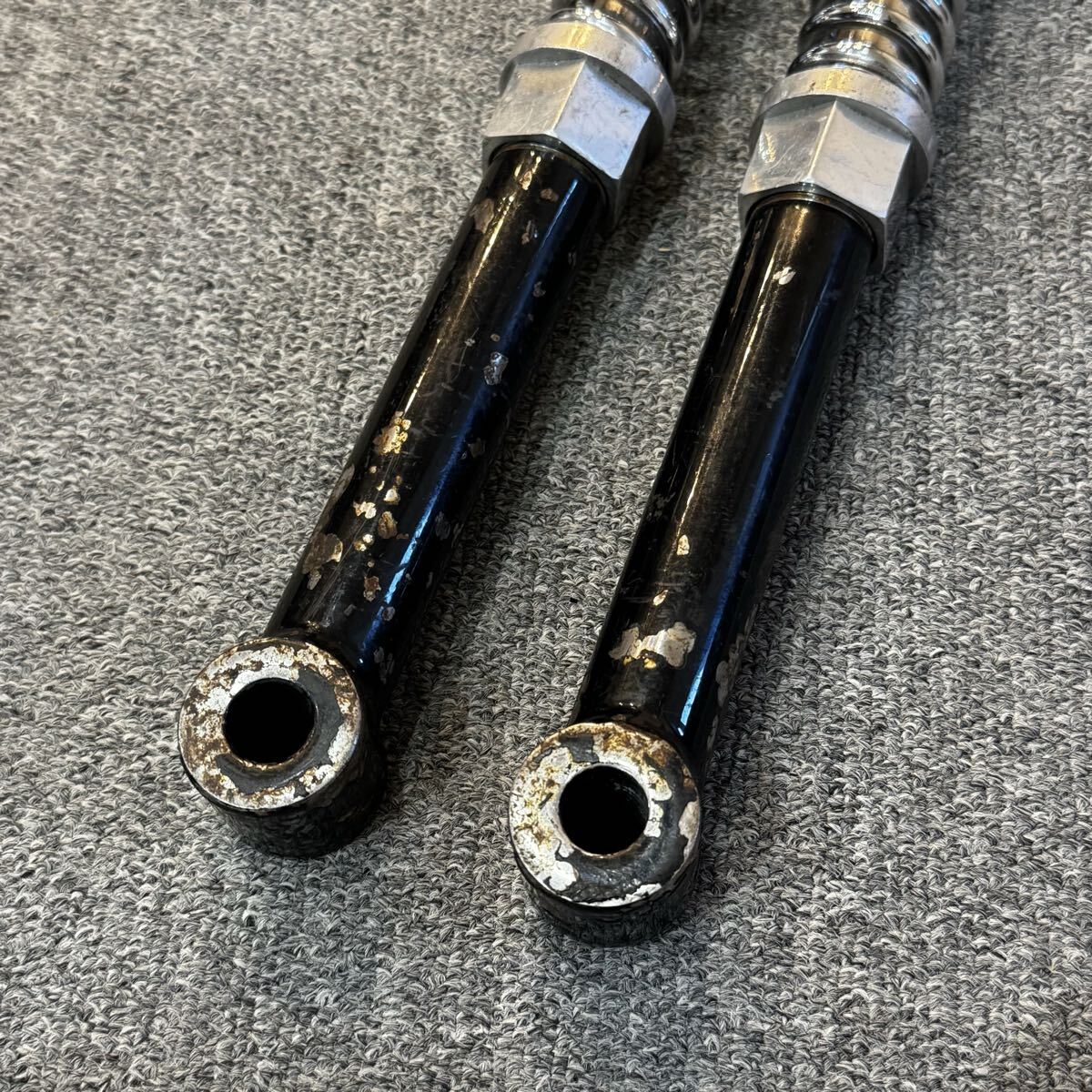 ビンテージ リアショック アイアン ショベル スポーツスター 4速フレーム パンヘッド チョッパー リヤショック_画像3