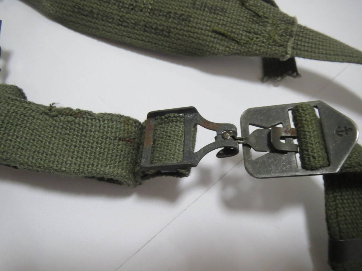 оригинал редкий товар трудно найти вооруженные силы США сброшенный товар пустой . комплект America суша армия море .. пустой . шлем no. 101 пустой ... no. 82 пустой ... Вьетнам война носорог gon