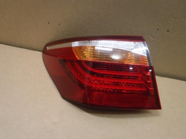 【岩手 盛岡発】中古 純正 レクサス LS DBA-USF40 左テールランプ KOITO 50-117 点灯OK_画像1