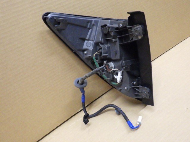 【岩手 盛岡発】中古 純正 ヴェゼル DAA-RU3 右テールランプ KOITO 220-62164 点灯OK_画像3