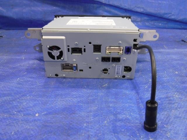 【宮城 塩釜発】中古 カーナビゲーション ラクティス DBA-NCP125 社外品 Strada（ストラーダ） CN-R300WD 7インチ_画像6