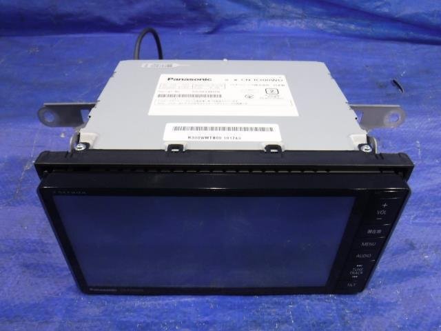 【宮城 塩釜発】中古 カーナビゲーション ラクティス DBA-NCP125 社外品 Strada（ストラーダ） CN-R300WD 7インチ_画像4