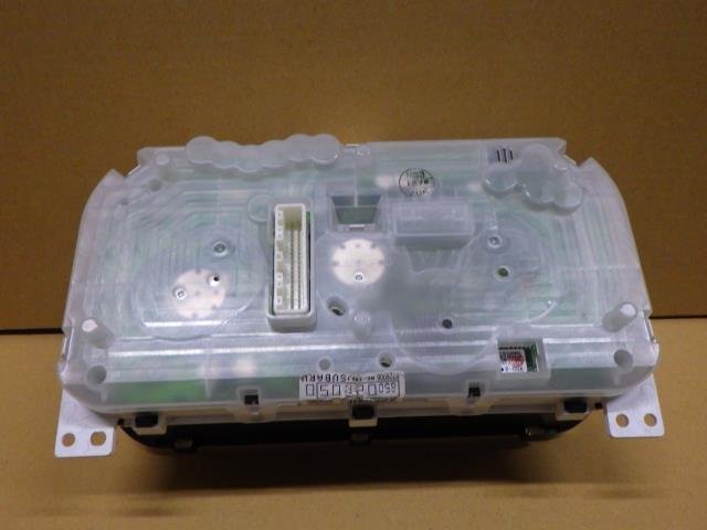 【岩手 盛岡発】中古 純正 サンバー バン EBD-TV2 スピードメーター MT マニュアル車 4WD タコメーター無 擦れ有_画像2