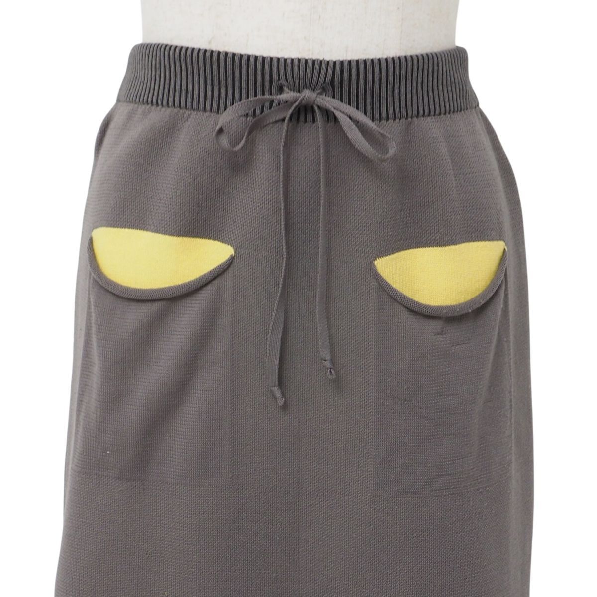 TJ6360☆プリーツプリーズ PLEATS PLEASE ISSEY MIYAKE ニットスカート タイトスカート ウエストゴム ポケット グレージュ系 サイズ3_画像2