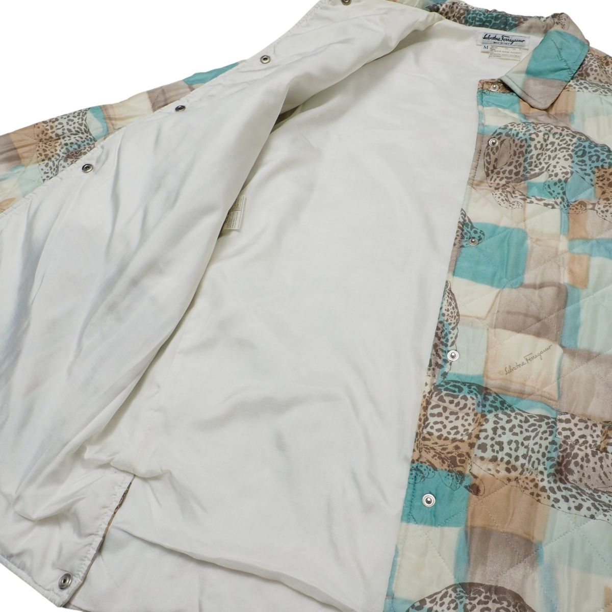 MI3459* Salvatore Ferragamo Salvatore Ferragamo общий рисунок стеганная куртка с хлопком полупальто шелк животное рисунок M