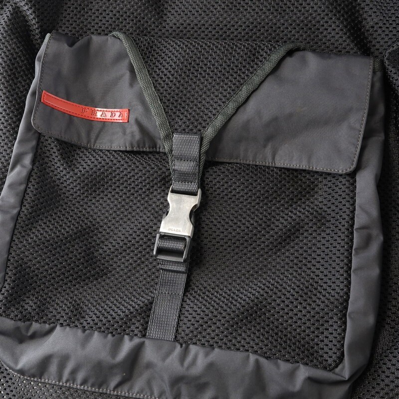 MI0951*90s 00s Archive PRARA SPORT Prada спорт сетка нейлон большая сумка MESH NYLON TOTE сумка имеется оттенок черного 