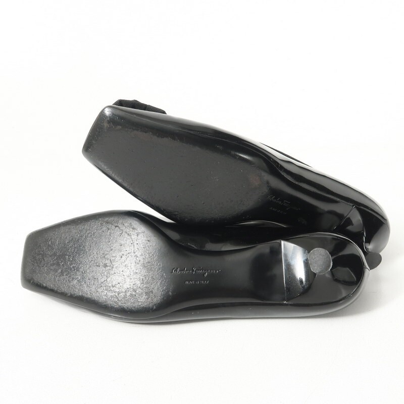 MI34300 Италия производства * Salvatore Ferragamo *pa палатка кожа * цветок узор оборудование орнамент * туфли-лодочки *8D(25cm соответствует )* обувь * черный 