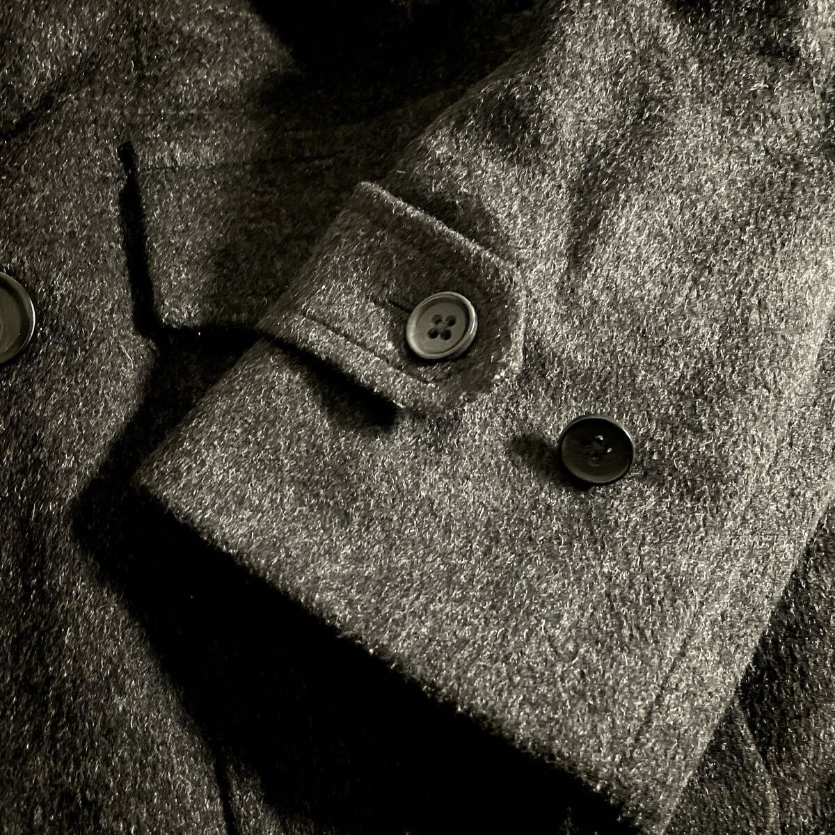 【極美品】米発の高品質カジュアルを感じる一着 BANANA REPUBLIC バナナリパブリック Pコート チャコール 黒 メンズ Lサイズ 上質メルトン_画像6