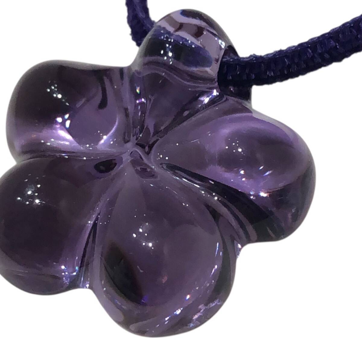 Baccarat バカラ クリスタル フラワーモチーフ ペンダント ネックレス 紫系_画像3