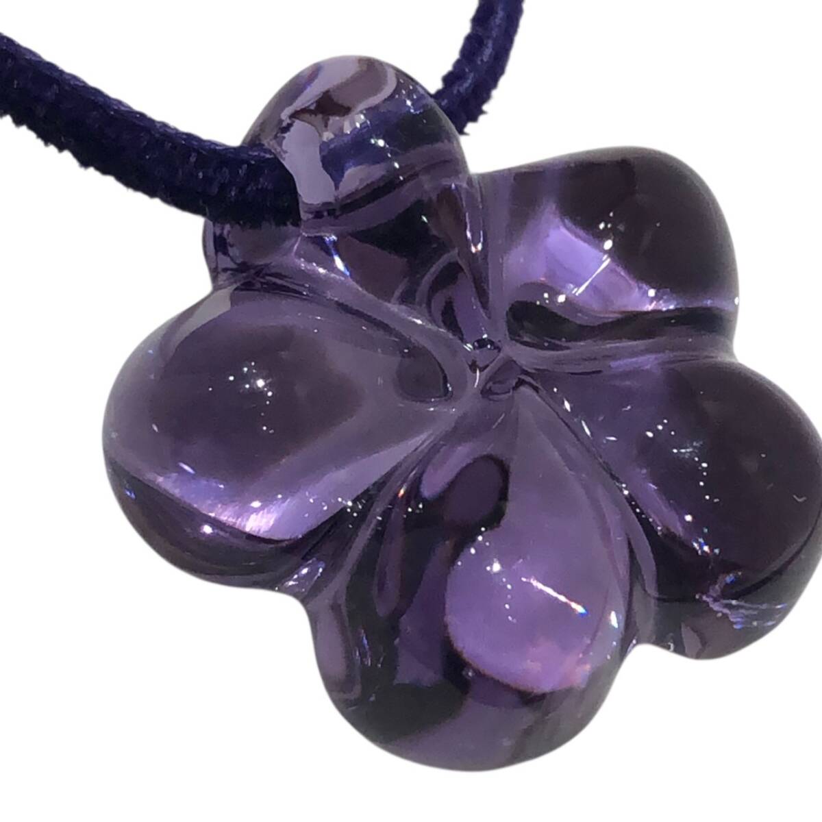 Baccarat バカラ クリスタル フラワーモチーフ ペンダント ネックレス 紫系_画像4