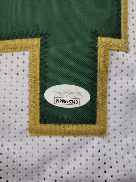 ヤニス・アデトクンボ サイン入りユニフォーム_画像4