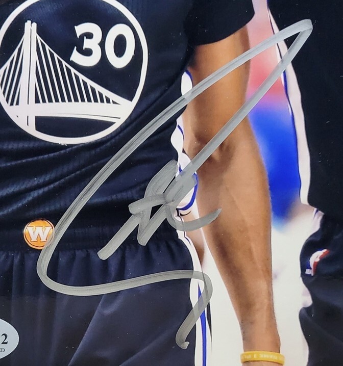 【希少】ステフィンカリー・クレイトンプソン　サイン入りフォト_画像2