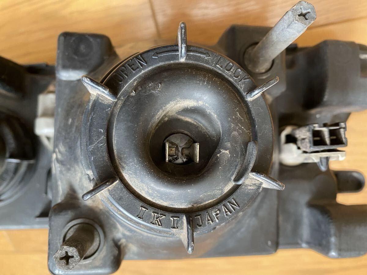 日産 スカイライン 純正 ヘッドライト 左側 HXN23PR _画像4