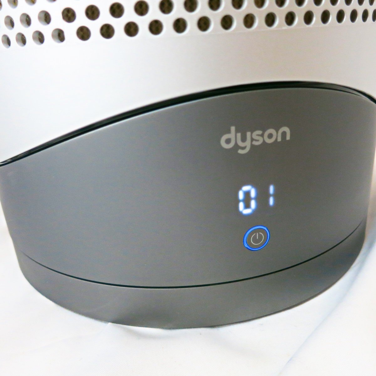 美品　Dyson ダイソン Pure Hot + Cool 空気清浄機能付 ファンヒーター HP00 リモコン付き_画像2