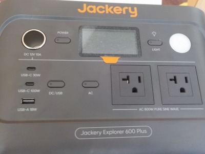 Jackery портативный источник питания JE-600CPlusmok
