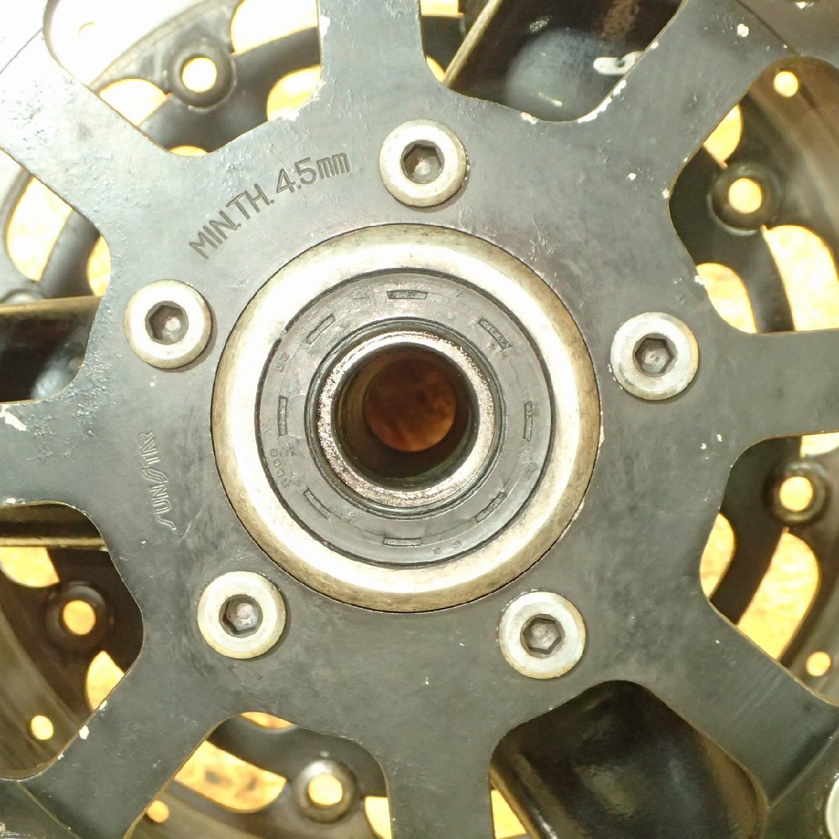 【送料Lサイズ】SUZUKI GY71A-1038** GSX1400 フロントホイール 17×3.50 専用動画あり 検.( 202511 24 寅439_画像6