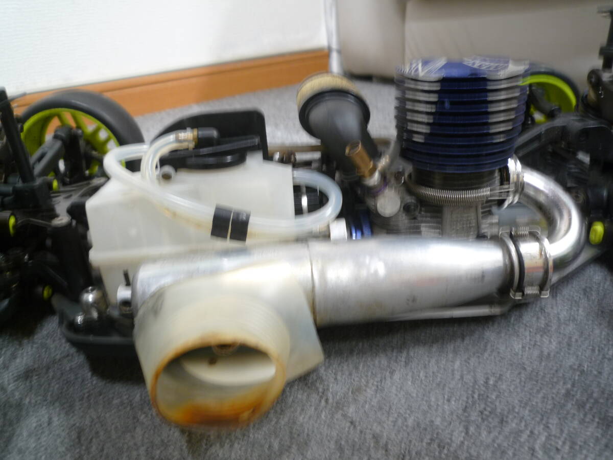 京商　インファーノGT3　エンジン　マフラー付き_画像4