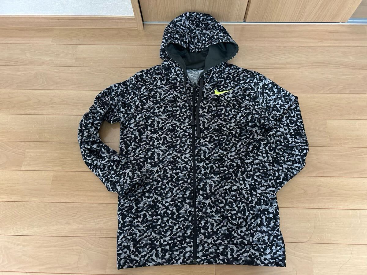 美品　ナイキ　サーマルフィット　Ｌサイズ　迷彩　グレー　スポーツ_画像1