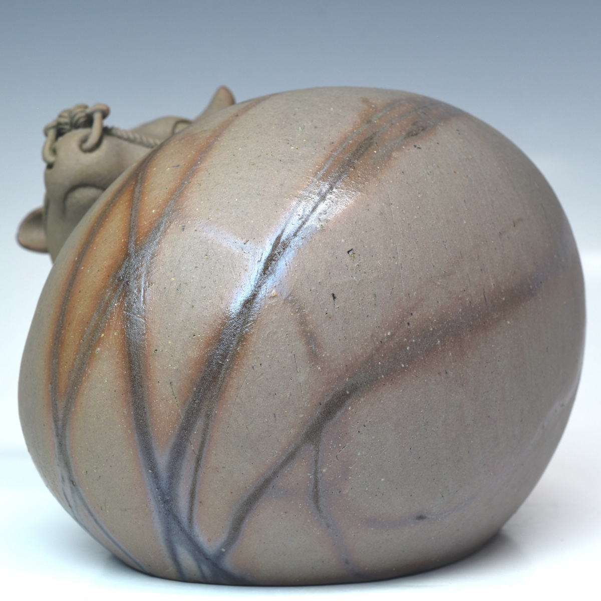 岡山県重要無形文化財　島村光作 【備前 昼下りの牛】 備前焼人気作家　 共箱　共布　本物保証　幅22cm　P2191 【趣楽】_画像4