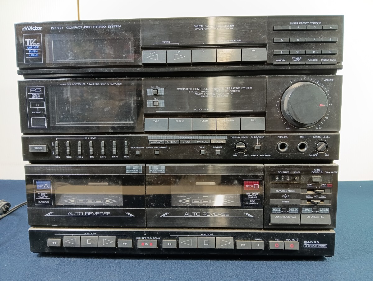 z1463 ジャンク Victor COMPACT DISC STEREO SYSTEM DC-330 オーディオ機器_画像1