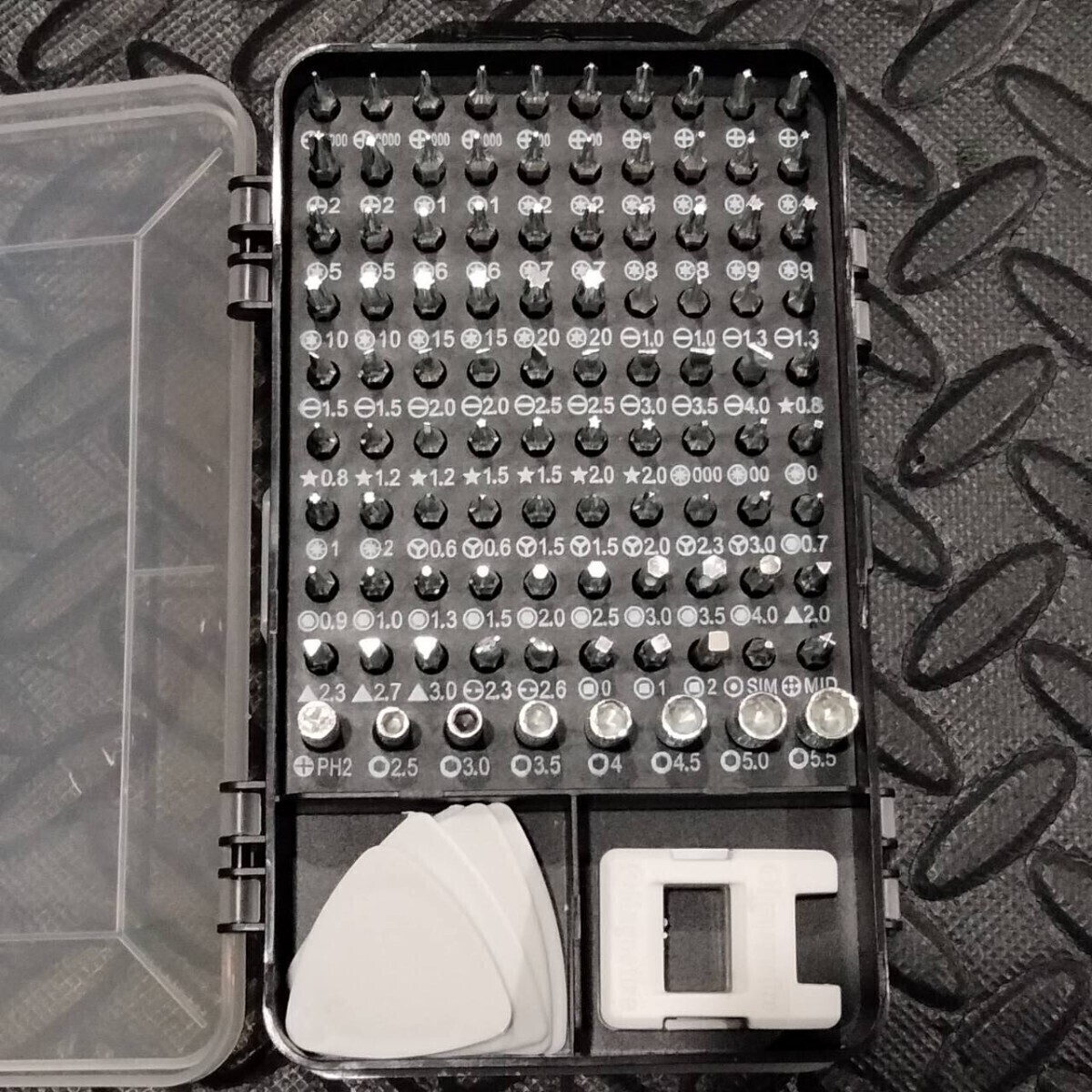 精密ドライバーセット 黒 スマホ＆PC iPhone 精密機器 ゲーム機 眼鏡 時計 家電 玩具 カメラ修理工具 DIYツール ビットパーツ 星型トルクス_画像6