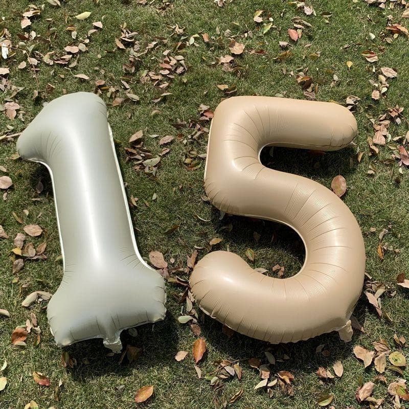 くすみホワイト 4 数字 ナンバーバルーン 誕生日 お祝い 記念日 32インチ イベント 行事 風船 パーティ 装飾 行事 _画像7