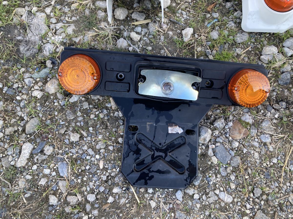 61791■ ホンダ ジャイロX TD02 FI車 (120番台～) テール メーター ボード 外装 カウル センター リア 泥除け 純正 レンズ セット_画像4