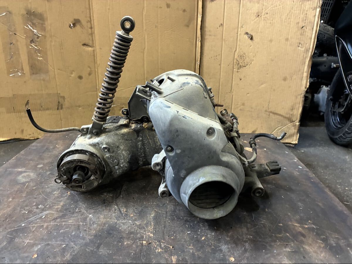 61717 ■ ホンダ スーパーディオ AF27 (2257番台〜) 実動 吹き上がりOK!! エンジン　〈AF18E-325〜〉_画像2