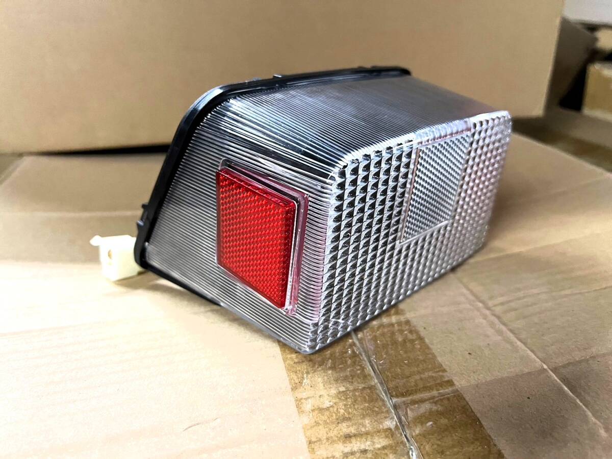 ＸＪ４００　テールランプ　クリア/テールライトXJ400 XJ400D XJ400E XJ550 4G0外装 テールレンズ _画像1