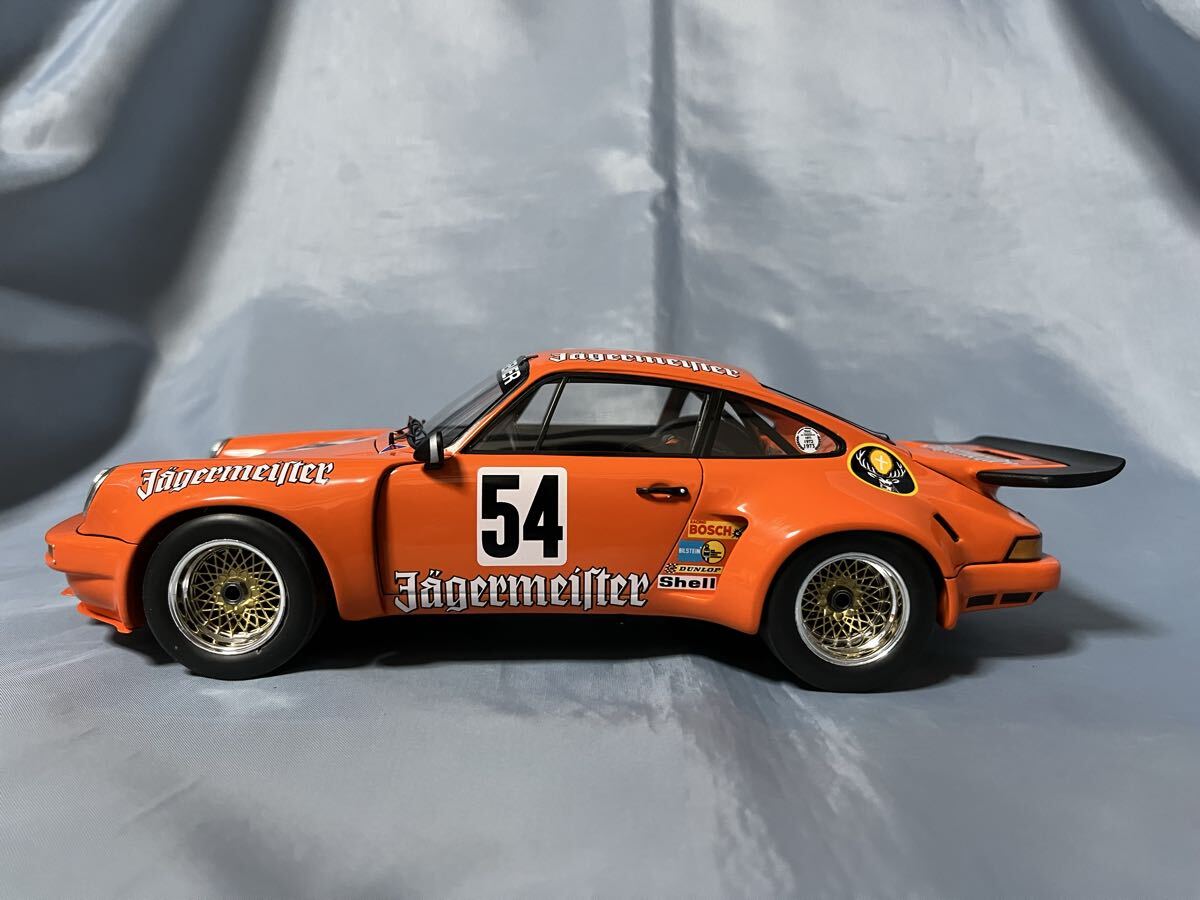 スパークモデル製　 イェーガーマイスター　ポルシェ911 RSR 3.0 (1/18)_画像1