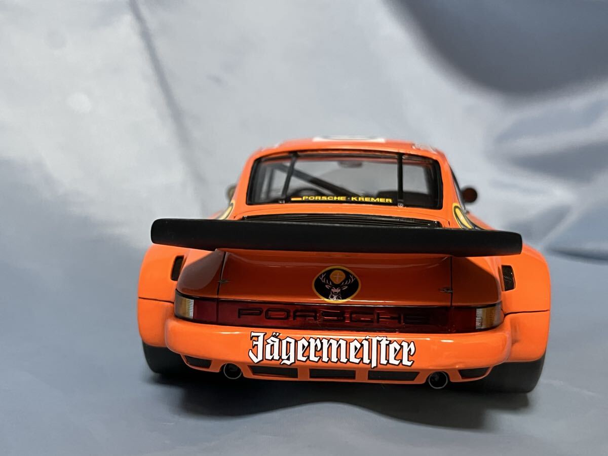 スパークモデル製　 イェーガーマイスター　ポルシェ911 RSR 3.0 (1/18)_画像7