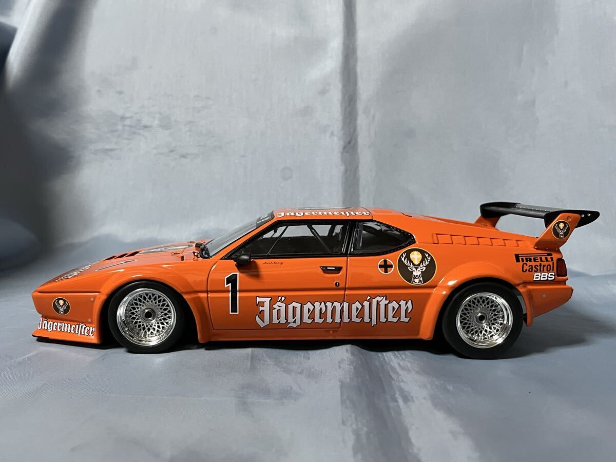 ミニチャンプス製　 イェーガーマイスター　BMW M1 (1/18)_画像1