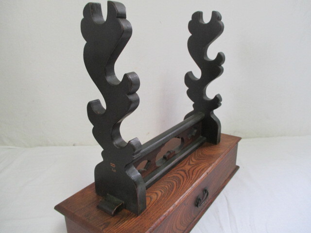 #TAA404# времена меч ../ общий keyaki под дерево материал / выдвижной ящик имеется /.. ... резьба по дереву /. глаз узор / высота 40cm