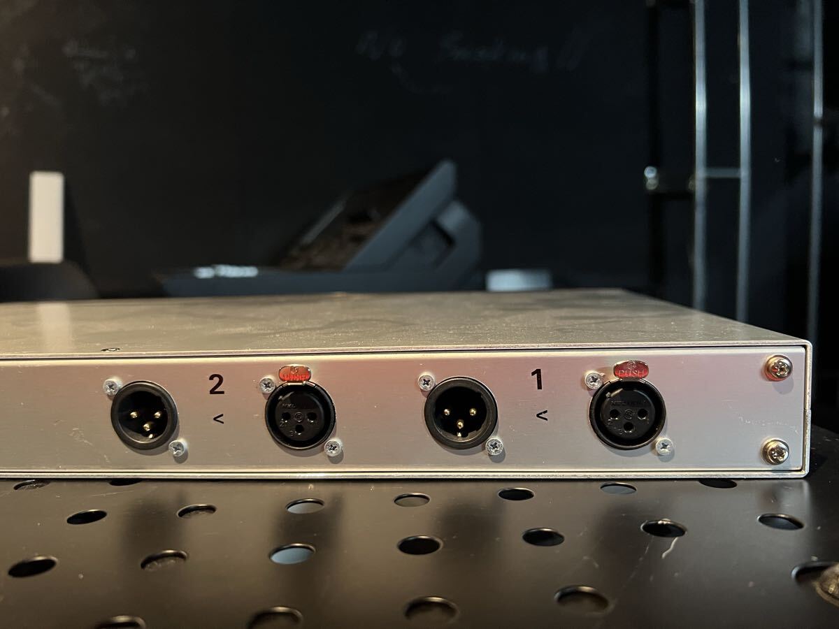 QUADEIGHT производства trance specification tis страховочный клинок 2ch микрофонный предусилитель осмотр / Neve SSL