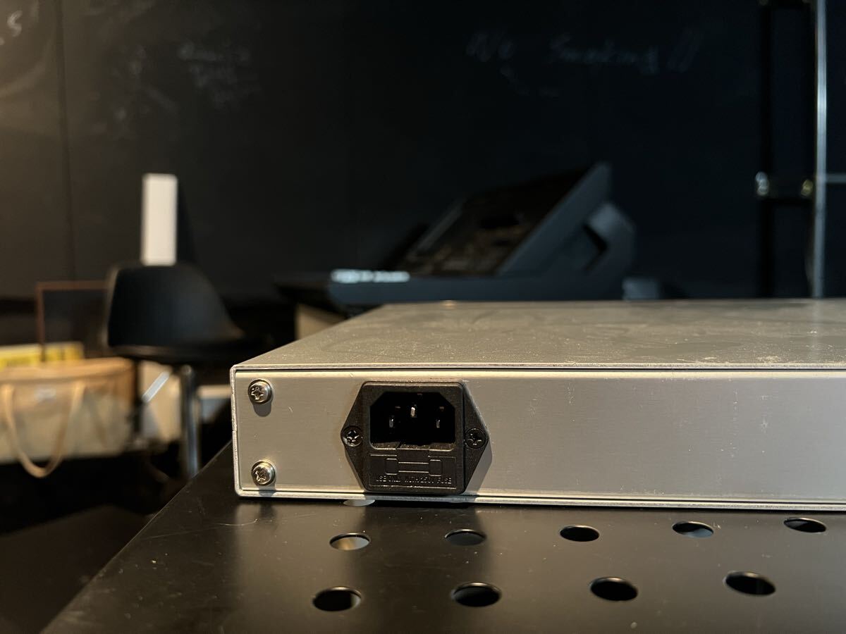 QUADEIGHT производства trance specification tis страховочный клинок 2ch микрофонный предусилитель осмотр / Neve SSL