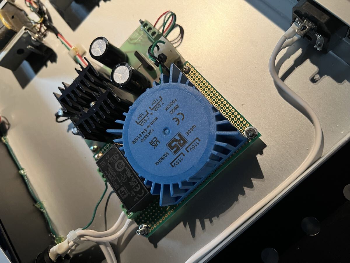 QUADEIGHT производства trance specification tis страховочный клинок 2ch микрофонный предусилитель осмотр / Neve SSL