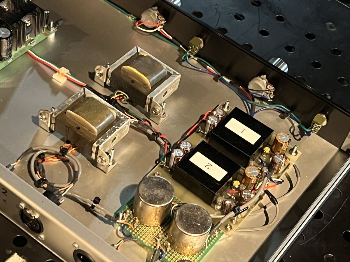 QUADEIGHT производства trance specification tis страховочный клинок 2ch микрофонный предусилитель осмотр / Neve SSL